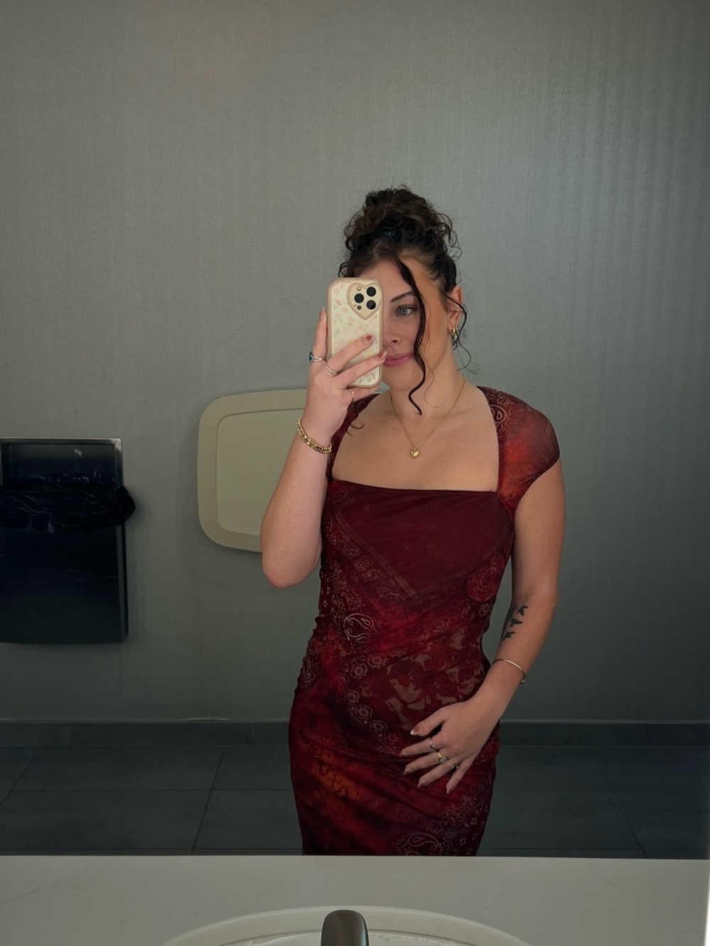 Women’s Red Paisley Maxi Cap Sleeve Square-Neck Bodycon Dress - Picture 2 of 4
